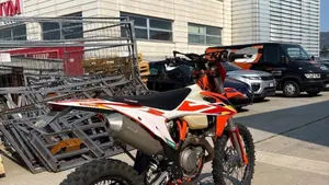 KTM 450 EXC-F Six Days (2023)  (4)