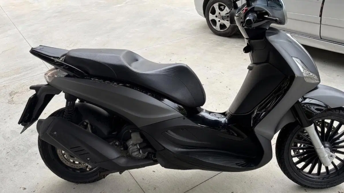 Piaggio Beverly 300 i.e. (2010 - 16)  (3)