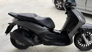 Piaggio Beverly 300 i.e. (2010 - 16)  (3)