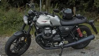 Moto Guzzi V7 III Stone S (2020) usata