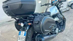 Moto Guzzi V7 III Stone S (2020)  (5)