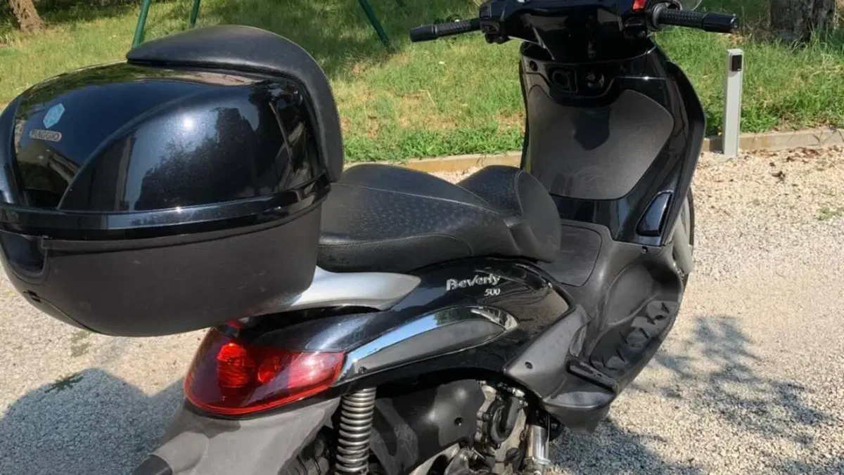 Piaggio Beverly 500  (3)