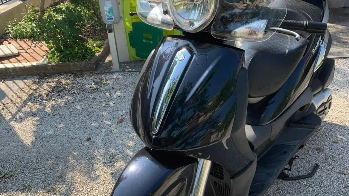 Piaggio Beverly 500  (6)