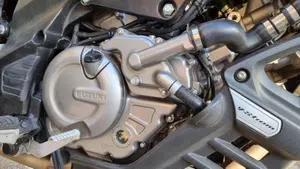 Suzuki V-Strom 650 ABS (2011 - 17)  (8)
