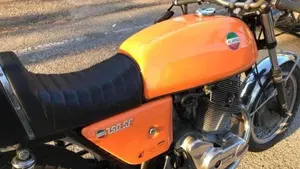 Laverda SF 2FD 750  (5)