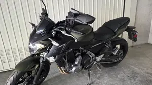 Kawasaki Z 650 (2017 - 19)  (2)