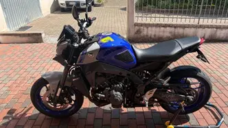Yamaha MT-09 (2021 - 23) usata