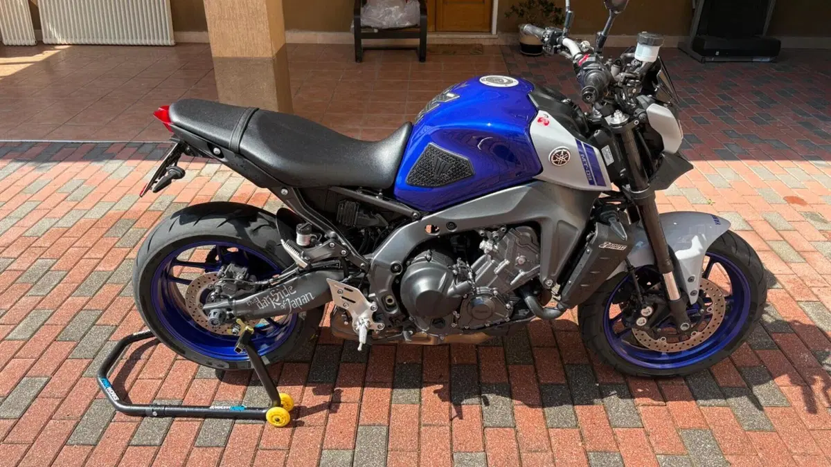 Yamaha MT-09 (2021 - 23)  (2)