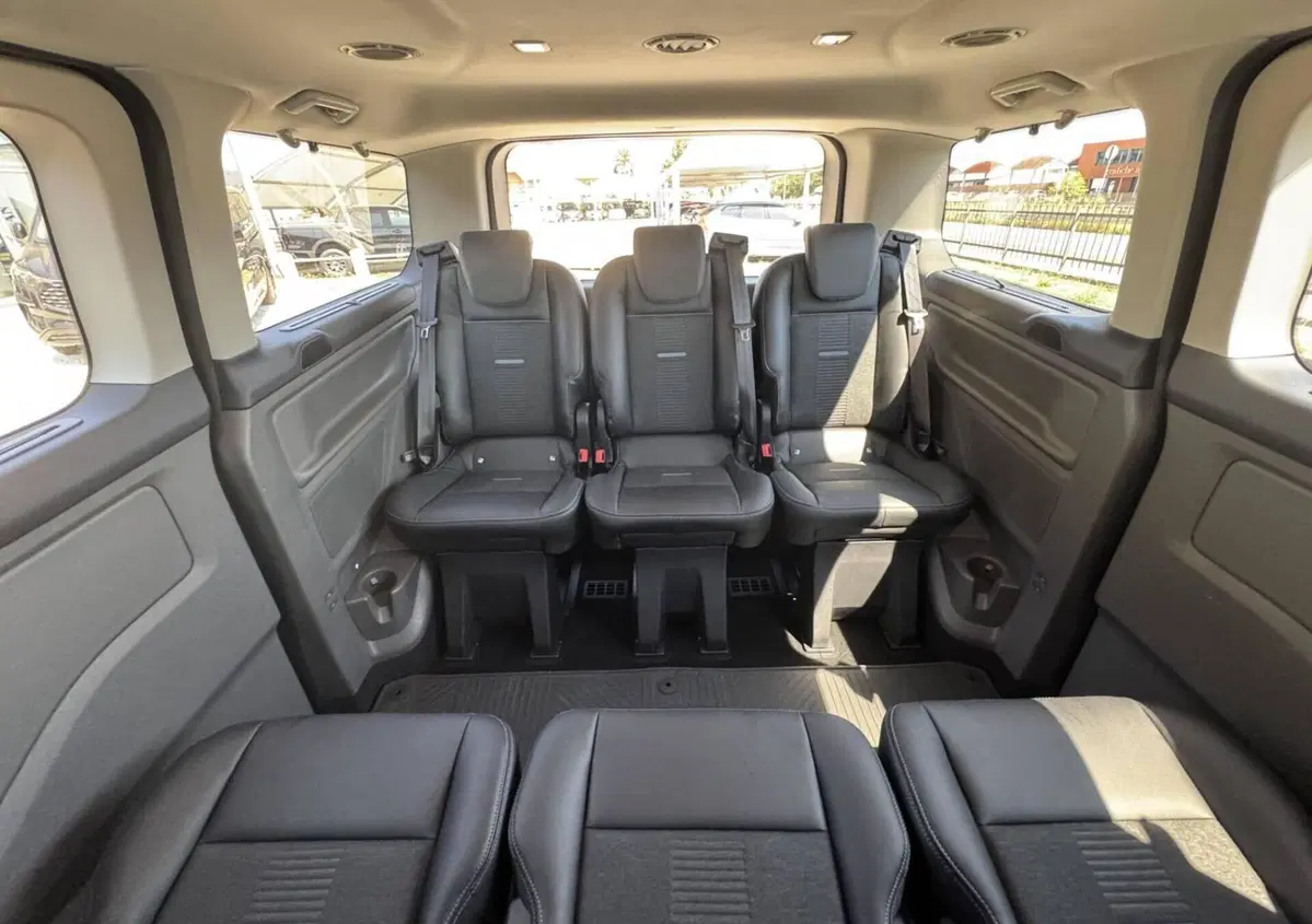 Ford Tourneo Custom 320 2.0 EcoBlue 170CV aut. PC Active (13)
