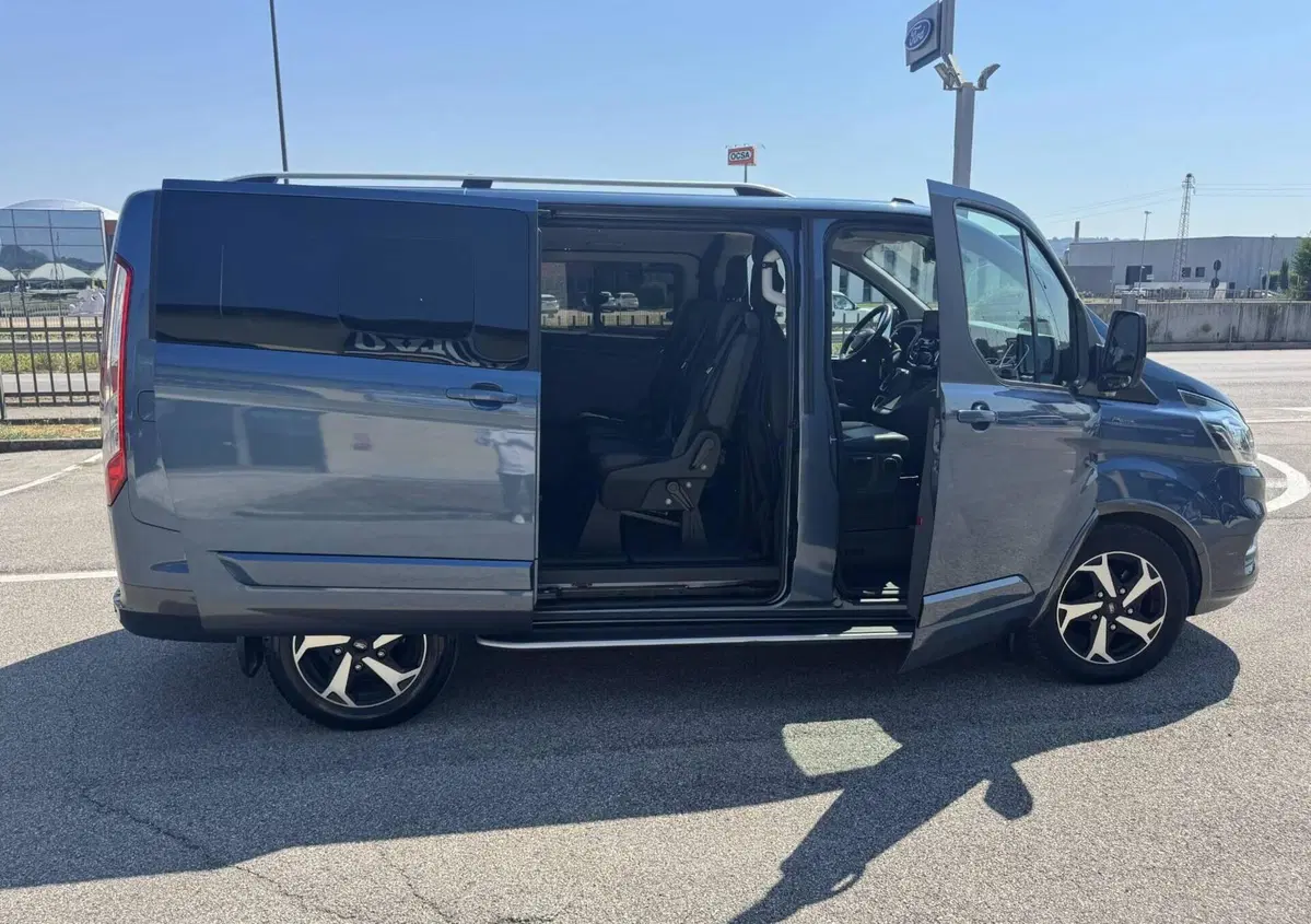 Ford Tourneo Custom 320 2.0 EcoBlue 170CV aut. PC Active (3)