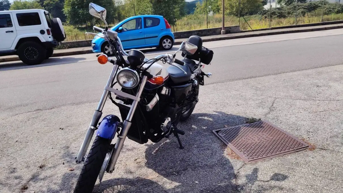 Honda VT 750S  (4)