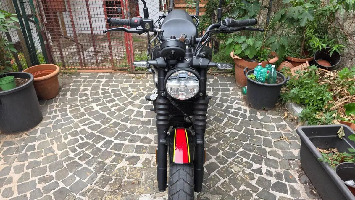 Royal Enfield Guerrilla 450 (2024 - 26) 