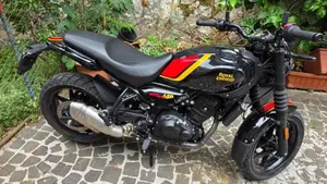 Royal Enfield Guerrilla 450 (2024 - 26)  (4)