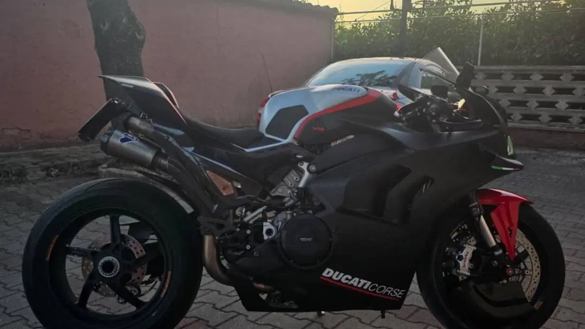 Ducati Panigale V4 1100 (2021)  (12)