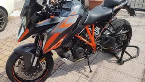 KTM 1290 Super Duke GT ABS (2016 - 18)  (2)