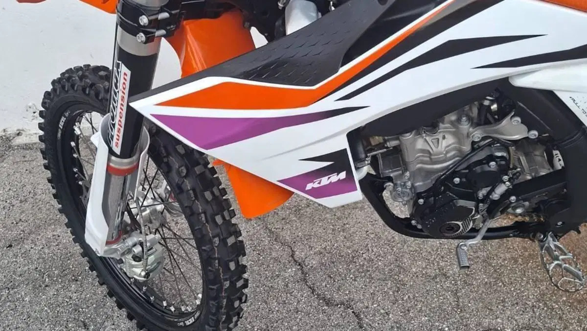 KTM 250 SX-F (2024)  (5)