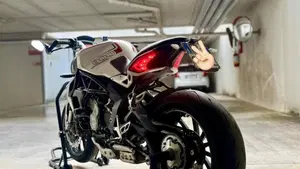 MV Agusta Dragster 800 (2014 - 19)  (4)