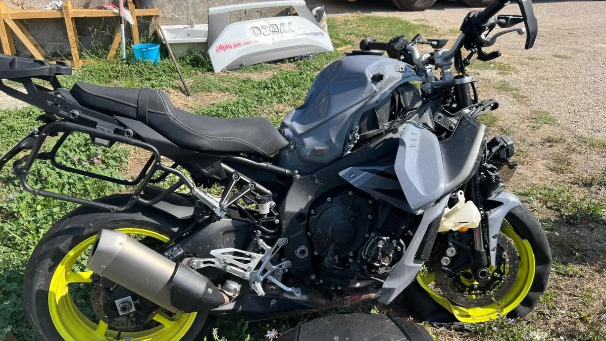 Yamaha MT-10 ABS (2016 - 17)  (2)