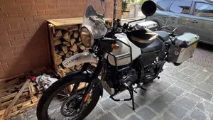 Royal Enfield Himalayan 411 (2017 - 20)  (2)