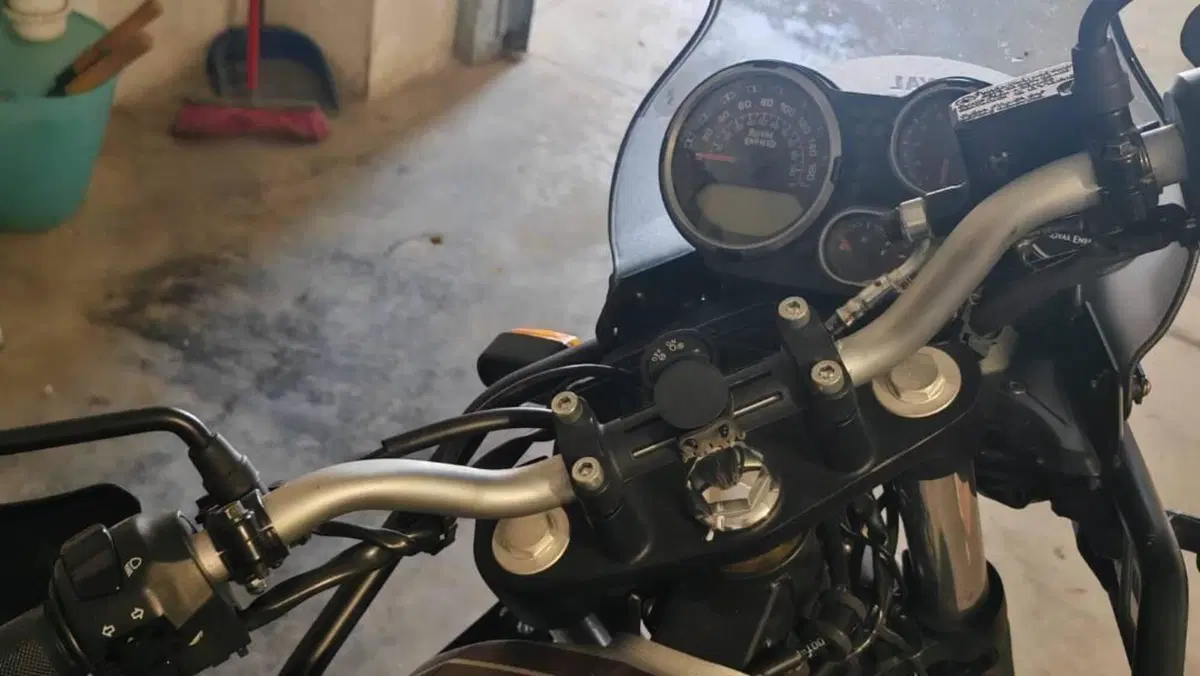 Royal Enfield Himalayan 411 (2021 - 24)  (5)