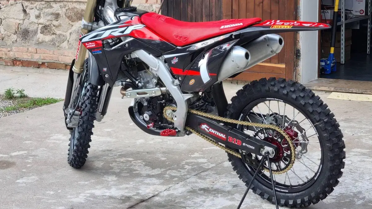 Honda CRF 250R (2020)  (5)