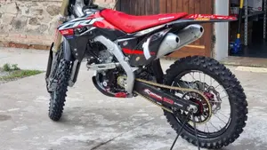 Honda CRF 250R (2020)  (5)