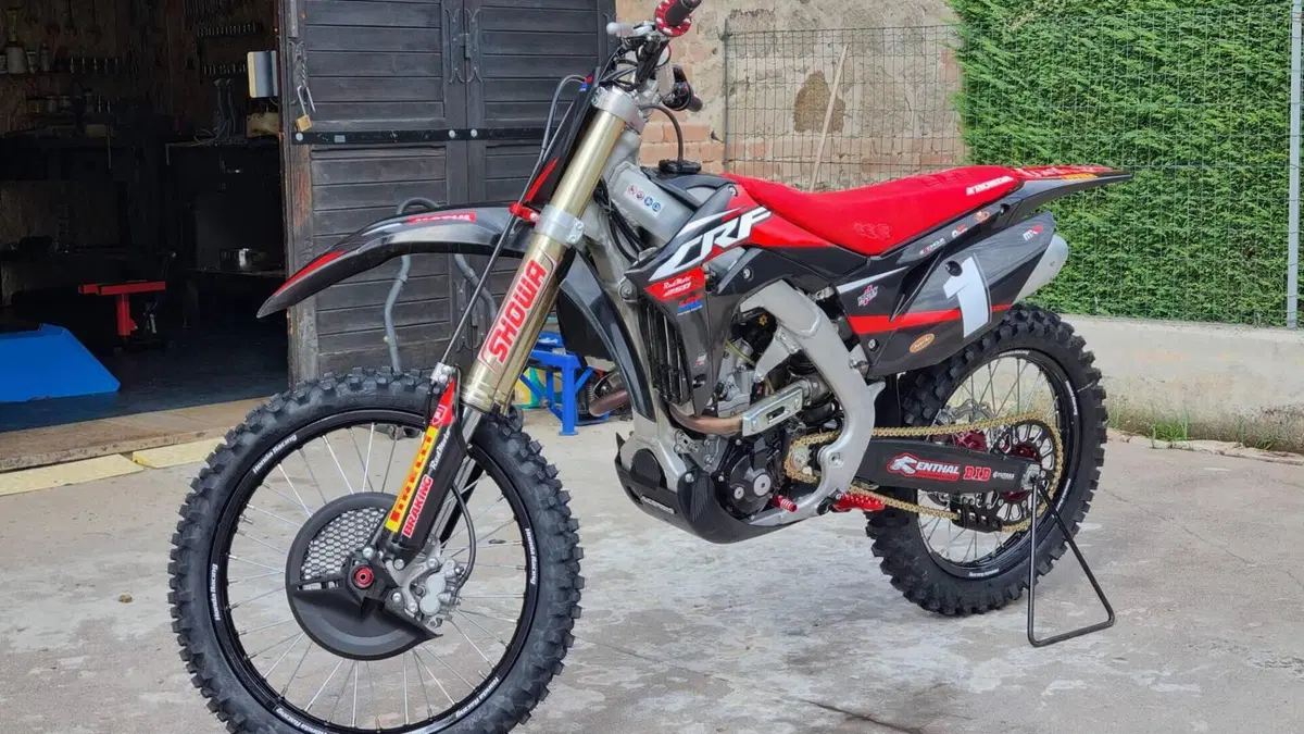 Honda CRF 250R (2020)  (7)