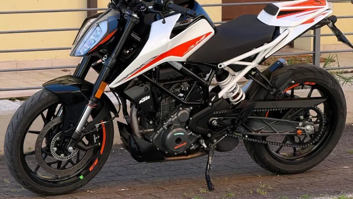 KTM 390 Duke (2021 - 23)  (6)