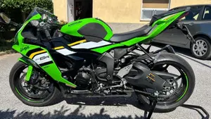 Kawasaki Ninja 636 ZX-6R (2024 - 26)  (2)