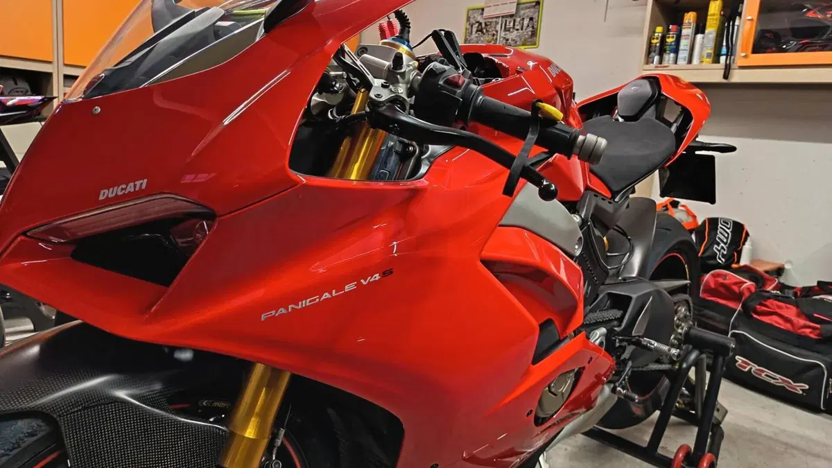 Ducati Panigale V4 S 1100 (2018 - 19) 