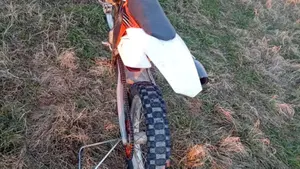 KTM 350 SX-F (2016)  (5)