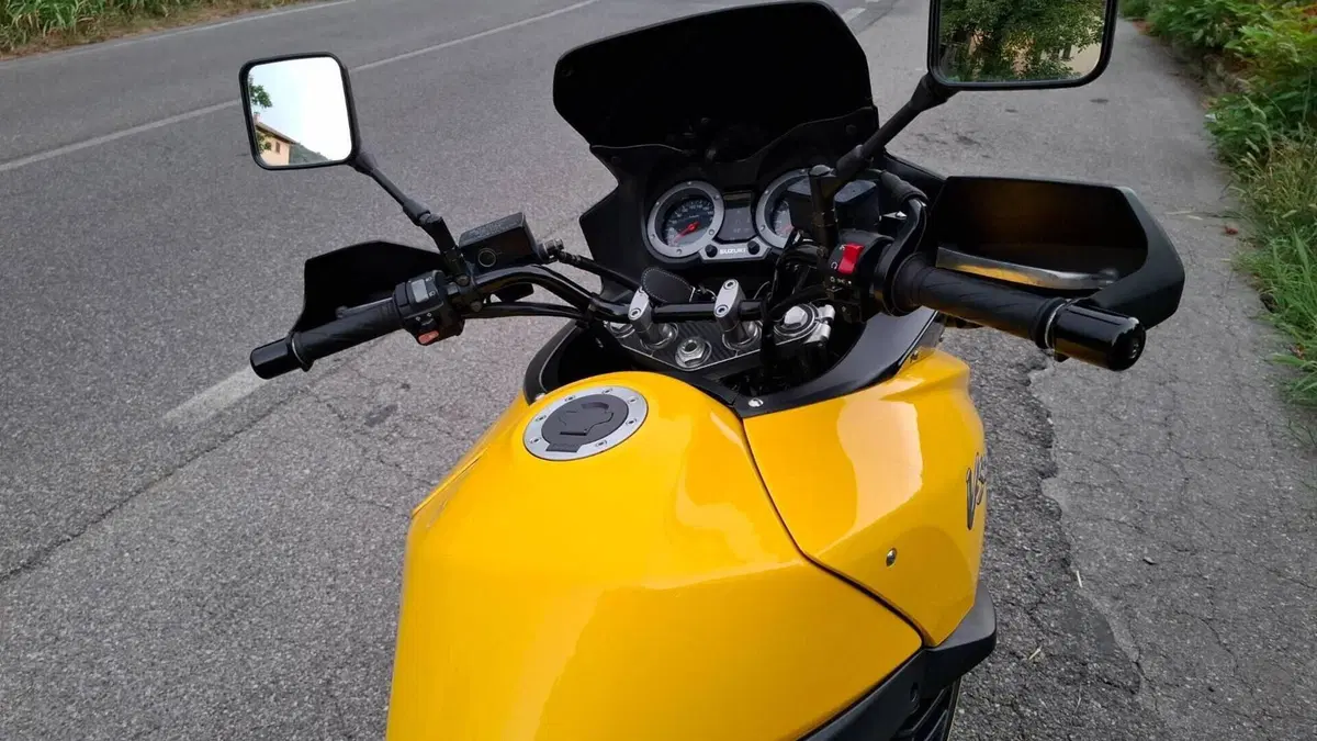 Suzuki V-Strom 1000 (2002 - 06)  (10)
