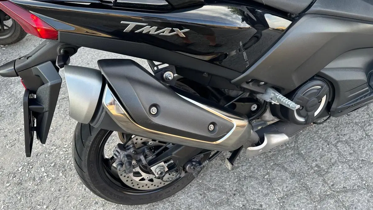 Yamaha T-Max 530 (2017 - 19)  (7)