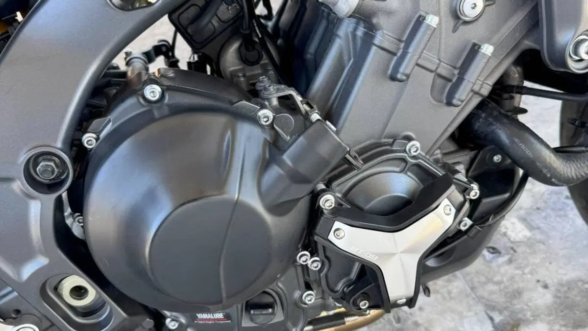 Yamaha MT-09 SP (2021 - 23)  (6)