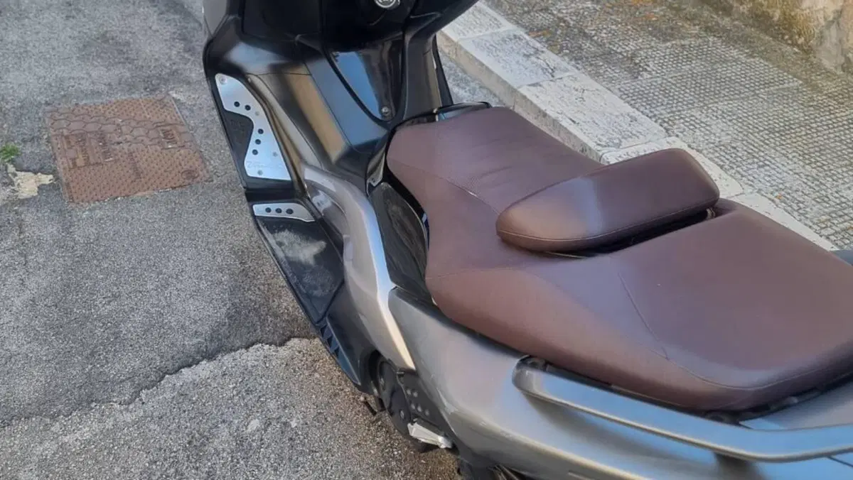 Yamaha T-Max 500 (2008 - 12)  (2)