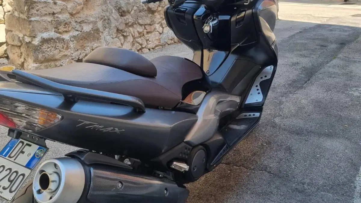 Yamaha T-Max 500 (2008 - 12)  (3)