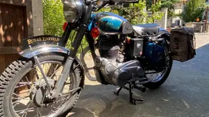 Royal Enfield Bullet 500 DLX Sixty/5  (3)