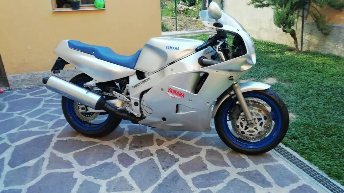 Yamaha   (2)