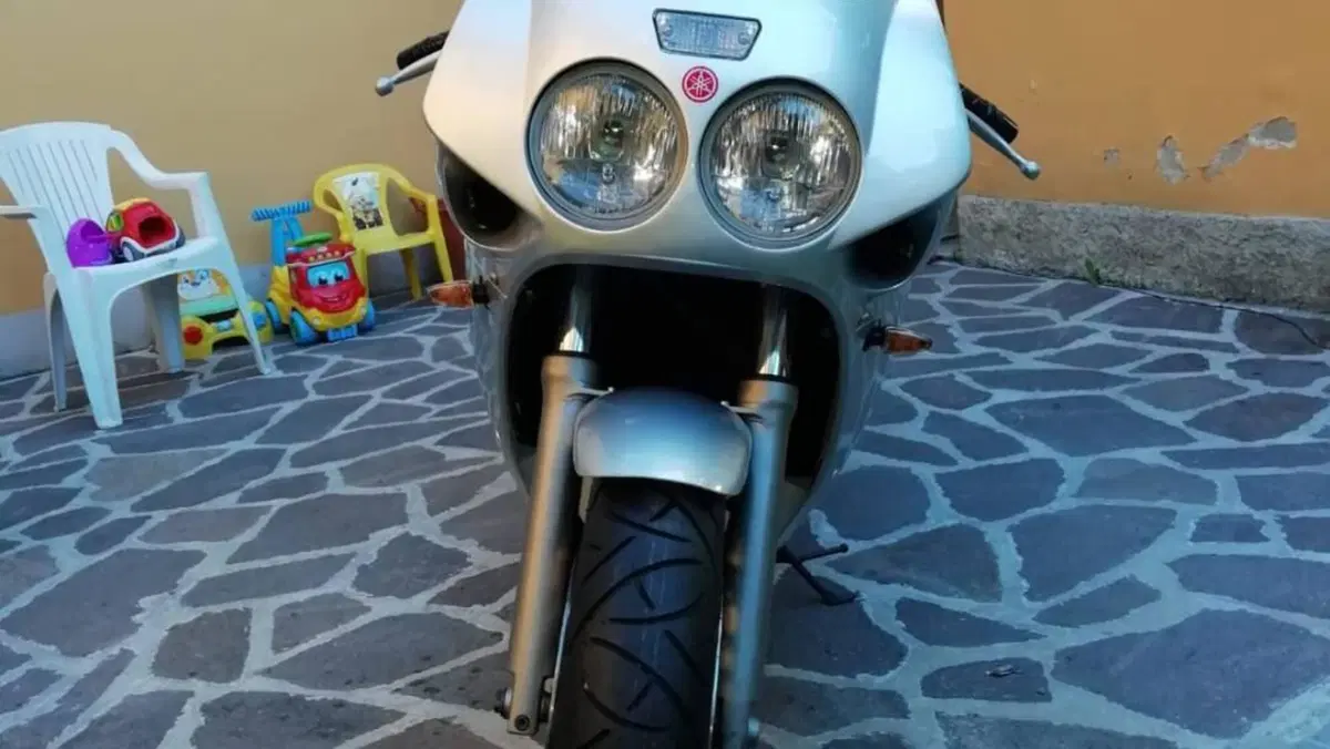 Yamaha   (4)