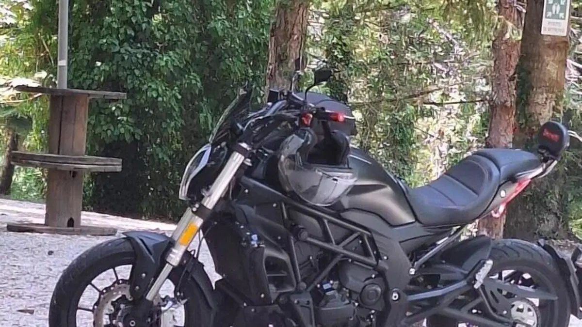 Benelli 502 C (2021 - 25) 