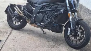 Benelli 502 C (2021 - 25)  (2)