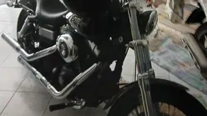 Harley-Davidson 1584 Street Bob (2008 - 15) - FXDB  (3)