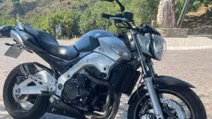 Suzuki GSR 600 (2006 - 11)  (2)