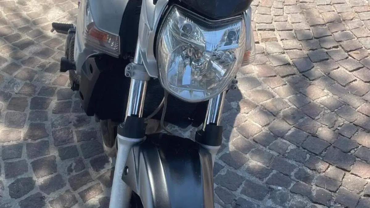 Suzuki GSR 600 (2006 - 11)  (3)