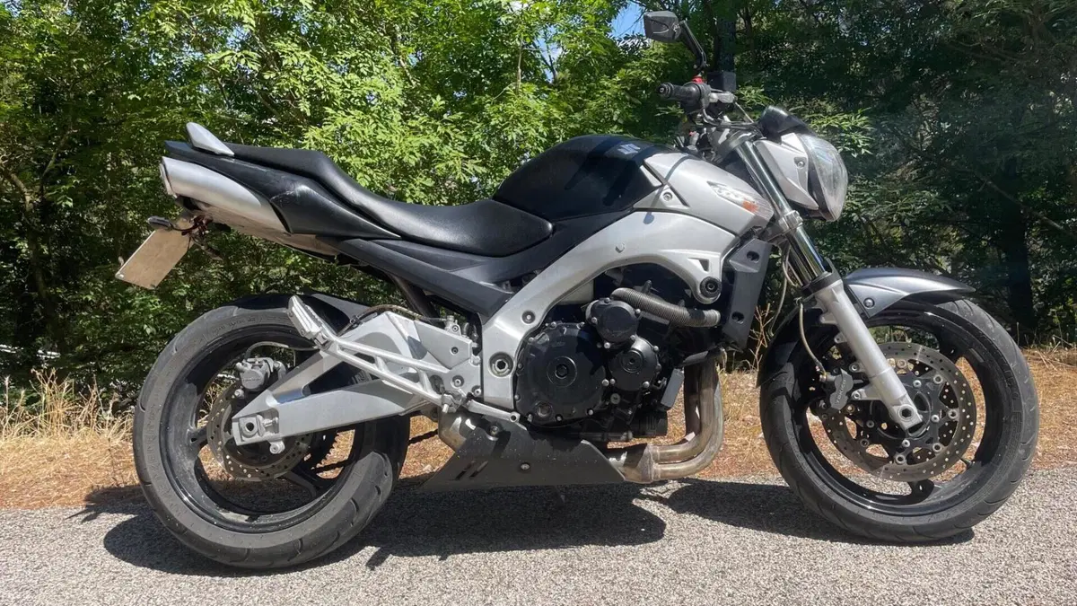 Suzuki GSR 600 (2006 - 11)  (6)