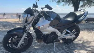 Suzuki GSR 600 (2006 - 11)  (8)