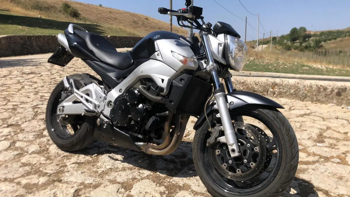 Suzuki GSR 600 (2006 - 11)  (9)