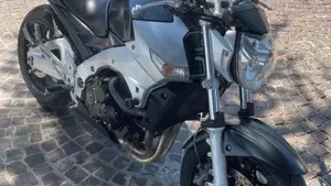 Suzuki GSR 600 (2006 - 11)  (14)