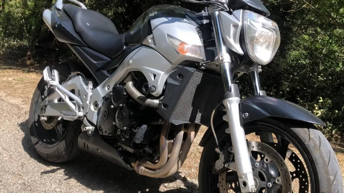 Suzuki GSR 600 (2006 - 11)  (16)