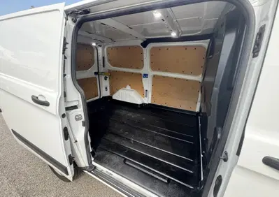 Ford Transit Custom Furgone 280 2.0 EcoBlue 130 PC Furgone Trend (9)